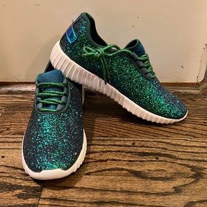 Brand New Green glitter sneaker 6.5 woman - little mermaid theme